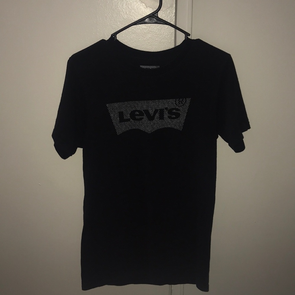 Levi’s shirt